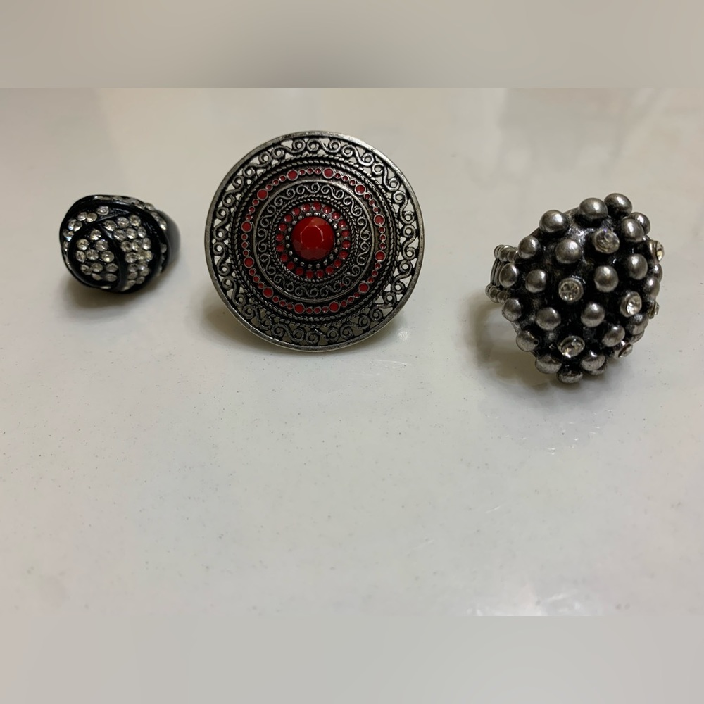 💍 3 Eye-Catching Costume Jewelry Rings